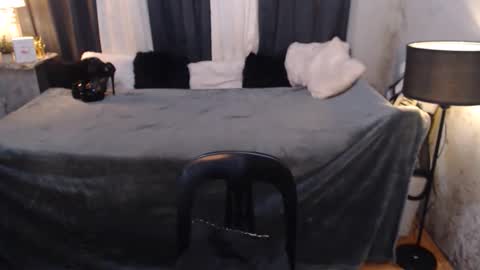 paulalawman online show from February 18, 2026, 11:22 pm