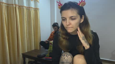 Snapshot of paulettegoddard chatting on December 6, 2024, 3:33 pm Isla Chase online show from December 6, 2024, 3:33 pm