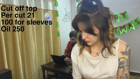 Snapshot of paulettegoddard chatting on December 21, 2024, 3:31 pm Isla Chase online show from December 21, 2024, 3:31 pm