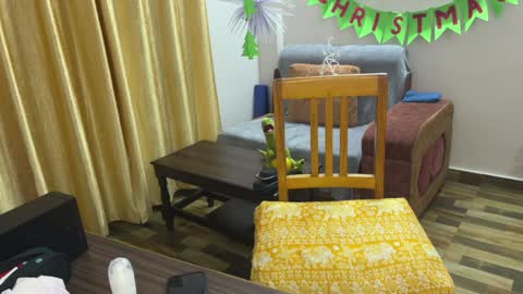 Snapshot of paulettegoddard chatting on January 2, 2025, 5:29 pm Isla Chase online show from January 2, 2025, 5:29 pm