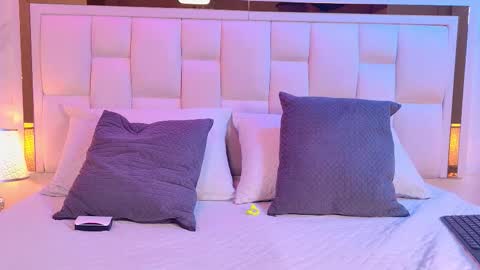 Paulina  online show from February 1, 2026, 7:12 pm