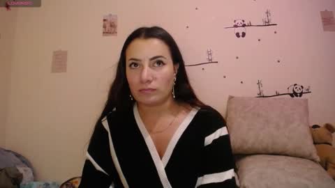 Pearl online show from December 15, 2025, 4:39 am