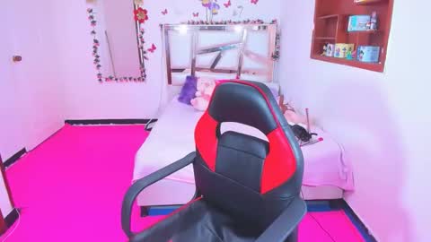 Snapshot of perlabeautiful chatting on February 7, 2026, 3:10 am PERLA online show from February 7, 2026, 3:10 am