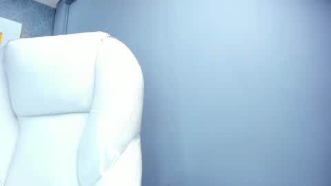 Snapshot of perlaevansx chatting on September 18, 2025, 10:34 pm PERLA online show from September 18, 2025, 10:34 pm