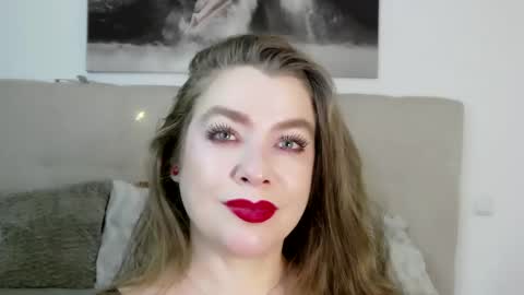 Peters Emily online show from December 14, 2024, 12:55 am