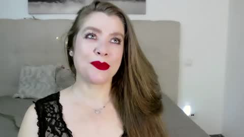 Peters Emily online show from January 12, 2025, 6:05 pm