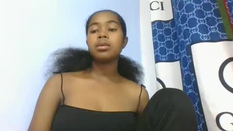 phania185885 online show from March 2, 2026, 8:32 am