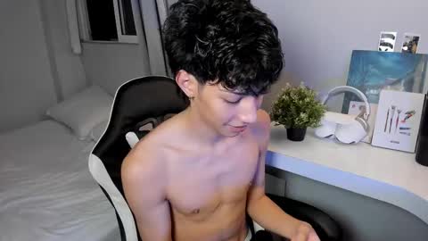 Snapshot of philipe_moonlight_ chatting on January 8, 2026, 6:26 am Phil. INDEPENDENT MODEL online show from January 8, 2026, 6:26 am