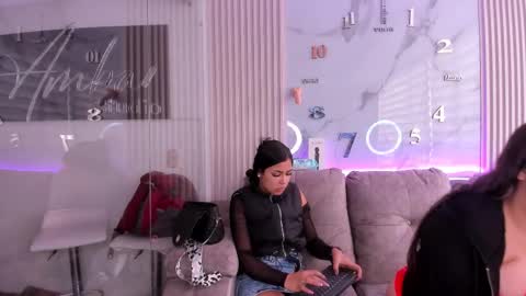 Snapshot of pink_as chatting on February 7, 2026, 1:48 pm pink_as online show from February 7, 2026, 1:48 pm