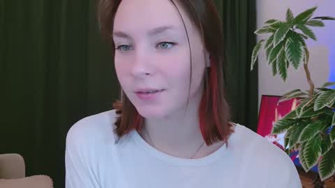 Snapshot of pink_seagull chatting on December 19, 2024, 8:02 pm Eva online show from December 19, 2024, 8:02 pm