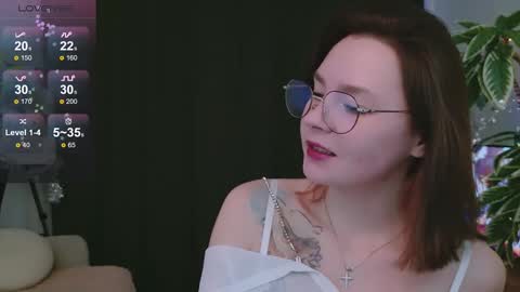 Snapshot of pink_seagull chatting on January 2, 2025, 5:07 pm Eva online show from January 2, 2025, 5:07 pm