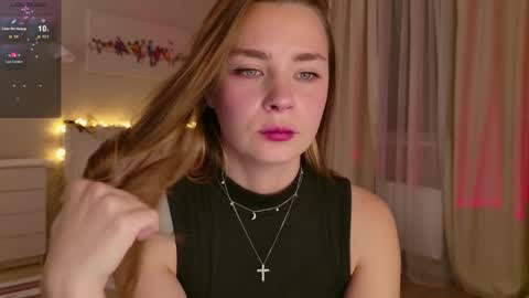 Snapshot of pink_seagull chatting on October 25, 2025, 5:30 pm Eva online show from October 25, 2025, 5:30 pm