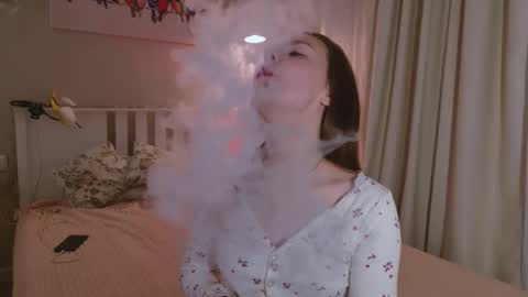 Snapshot of pink_seagull chatting on November 2, 2025, 5:59 pm Eva online show from November 2, 2025, 5:59 pm