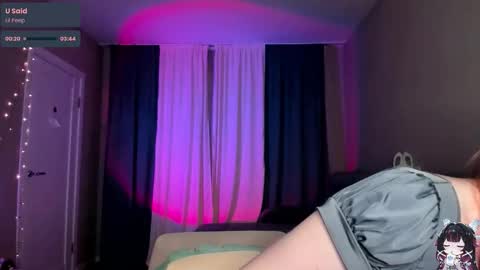 Snapshot of pinkypaws chatting on March 4, 2026, 9:21 pm miko online show from March 4, 2026, 9:21 pm