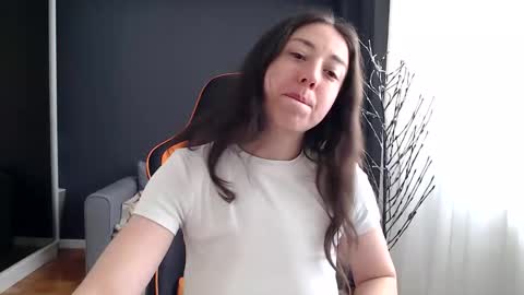 Snapshot of piscesgirl06 chatting on February 12, 2026, 6:19 am piscesgirl06 online show from February 12, 2026, 6:19 am