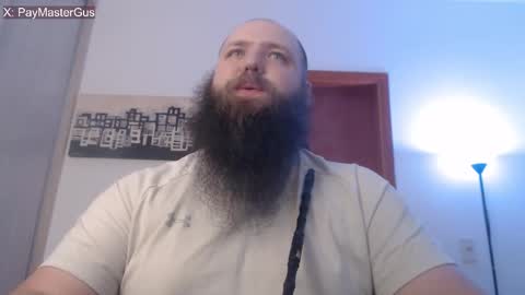 Bear online show from November 9, 2025, 9:46 pm