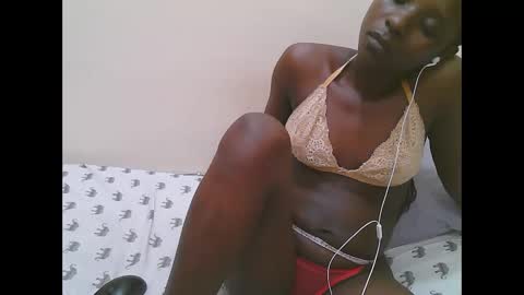 pretty online show from January 18, 2026, 3:32 am