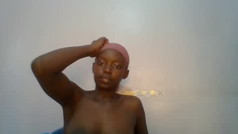 Snapshot of pretty_hearts chatting on February 23, 2026, 6:22 am Shillah online show from February 23, 2026, 6:22 am