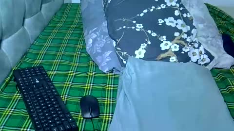 Snapshot of prettyelsie chatting on February 5, 2026, 12:26 am Prettiesexxy online show from February 5, 2026, 12:26 am