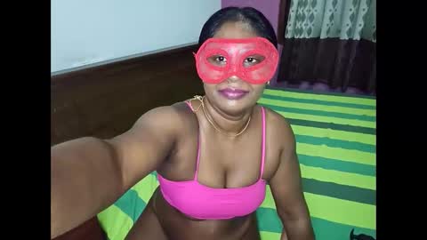 Snapshot of prettypriya8577 chatting on February 4, 2026, 11:42 pm Prettypriya online show from February 4, 2026, 11:42 pm