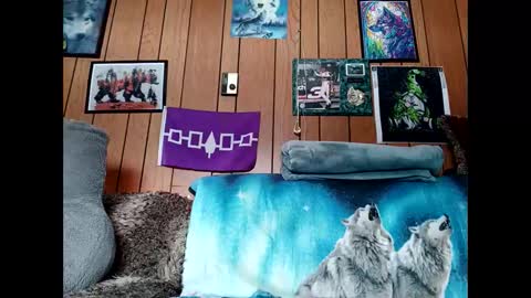 prettysolid7 online show from February 25, 2026, 1:54 pm