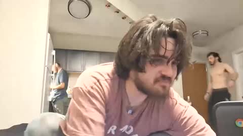 prettysolidd7 online show from September 29, 2025, 10:58 pm