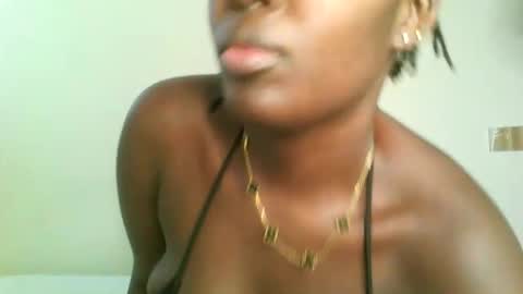 prettyvishy online show from March 6, 2025, 9:47 am