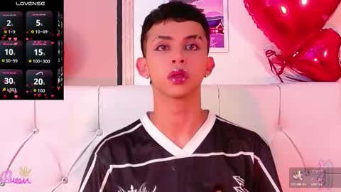 Snapshot of prince_apolo chatting on February 17, 2026, 8:37 pm Apolo online show from February 17, 2026, 8:37 pm