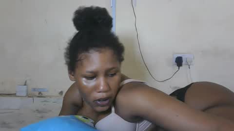 Snapshot of princesssweetass2 chatting on February 1, 2026, 10:19 pm FENNY online show from February 1, 2026, 10:19 pm