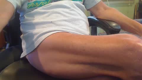 Snapshot of pulltoy1 chatting on September 23, 2025, 3:26 pm pulltoy1 online show from September 23, 2025, 3:26 pm