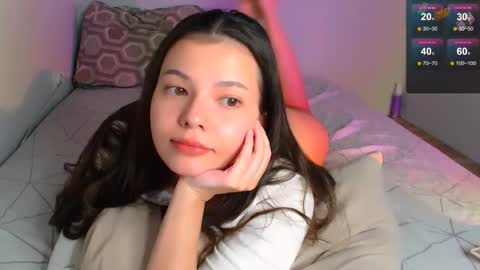 Snapshot of purple_peach chatting on October 23, 2025, 1:21 pm Carolyn online show from October 23, 2025, 1:21 pm