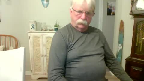 Snapshot of purpleshroom chatting on February 11, 2025, 4:22 am purpleshroom online show from February 11, 2025, 4:22 am