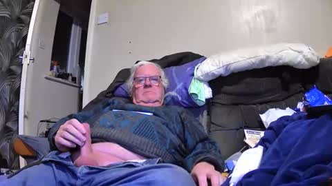 Genital sucker online show from January 10, 2026, 9:41 pm