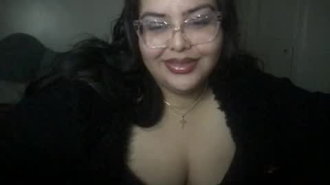 Snapshot of pytbbw chatting on January 11, 2025, 3:42 pm Prettypink Tinyhole online show from January 11, 2025, 3:42 pm