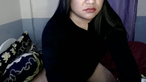 Snapshot of queenbee_mistress chatting on February 5, 2025, 10:01 pm queenbee_mistress online show from February 5, 2025, 10:01 pm