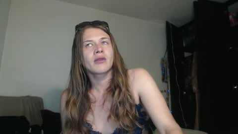 Snapshot of queennicky88 chatting on January 4, 2025, 12:16 am Nico online show from January 4, 2025, 12:16 am