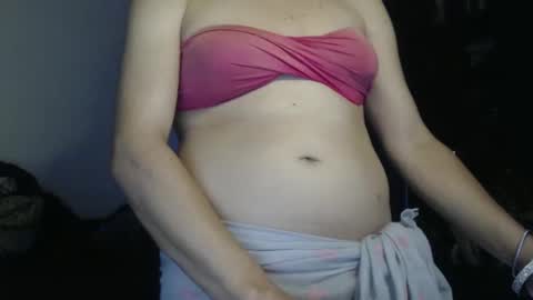 Snapshot of queennicky88 chatting on January 17, 2025, 12:53 am Nico online show from January 17, 2025, 12:53 am