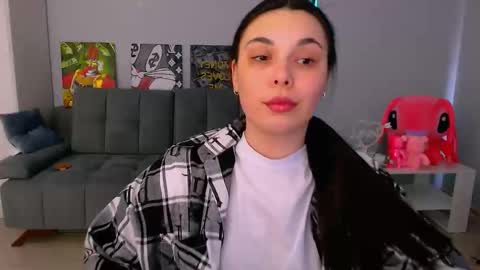 Snapshot of queenofthesense chatting on February 17, 2026, 8:11 am Patricia online show from February 17, 2026, 8:11 am