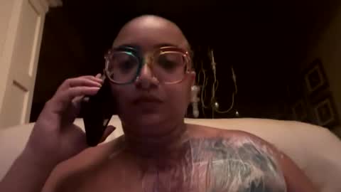 Queen Hilarity online show from February 28, 2026, 2:01 am