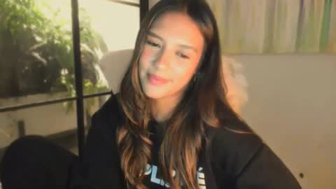 Snapshot of queenv66 chatting on February 2, 2026, 3:16 am Val - online show from February 2, 2026, 3:16 am