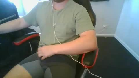 quite_toey1 online show from October 15, 2025, 4:23 am