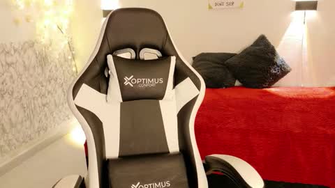 Snapshot of rachell_owen chatting on February 23, 2026, 4:21 am rachell_owen online show from February 23, 2026, 4:21 am