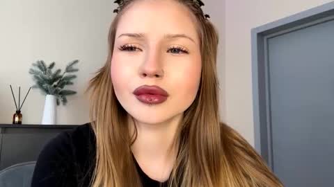 Snapshot of rachellemontag chatting on February 13, 2026, 6:42 am Alex online show from February 13, 2026, 6:42 am