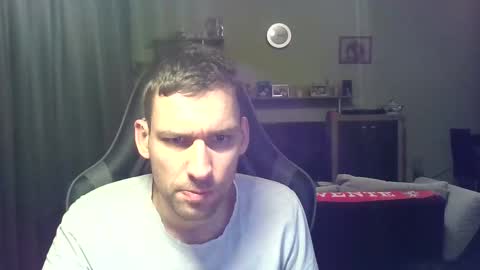 Snapshot of raimondo32 chatting on December 5, 2024, 2:11 pm Raimondo te Paste online show from December 5, 2024, 2:11 pm