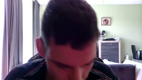 Snapshot of raimondo32 chatting on September 19, 2025, 12:06 pm Raimondo te Paste online show from September 19, 2025, 12:06 pm