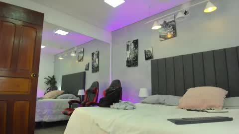 Raphael Nyon online show from March 1, 2026, 3:41 am