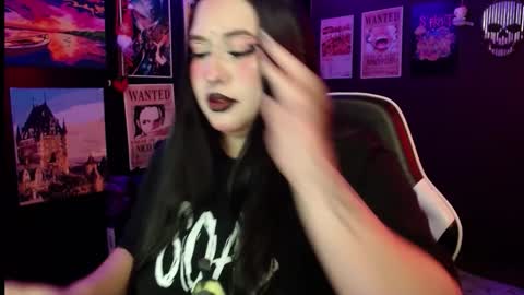 Snapshot of raven_darkk chatting on February 9, 2026, 7:18 pm Raven online show from February 9, 2026, 7:18 pm