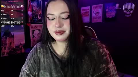 Snapshot of raven_darkk chatting on February 20, 2026, 7:58 pm Raven online show from February 20, 2026, 7:58 pm