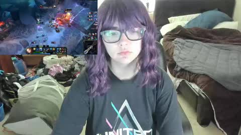 Snapshot of raven_moore_ chatting on October 7, 2025, 9:12 pm raven_moore_ online show from October 7, 2025, 9:12 pm