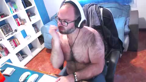 ravingr3d3 online show from January 19, 2026, 3:05 pm